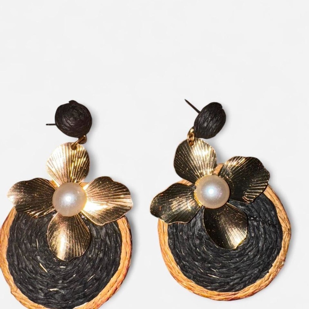 Elegant Gold and Black Floral Earrings